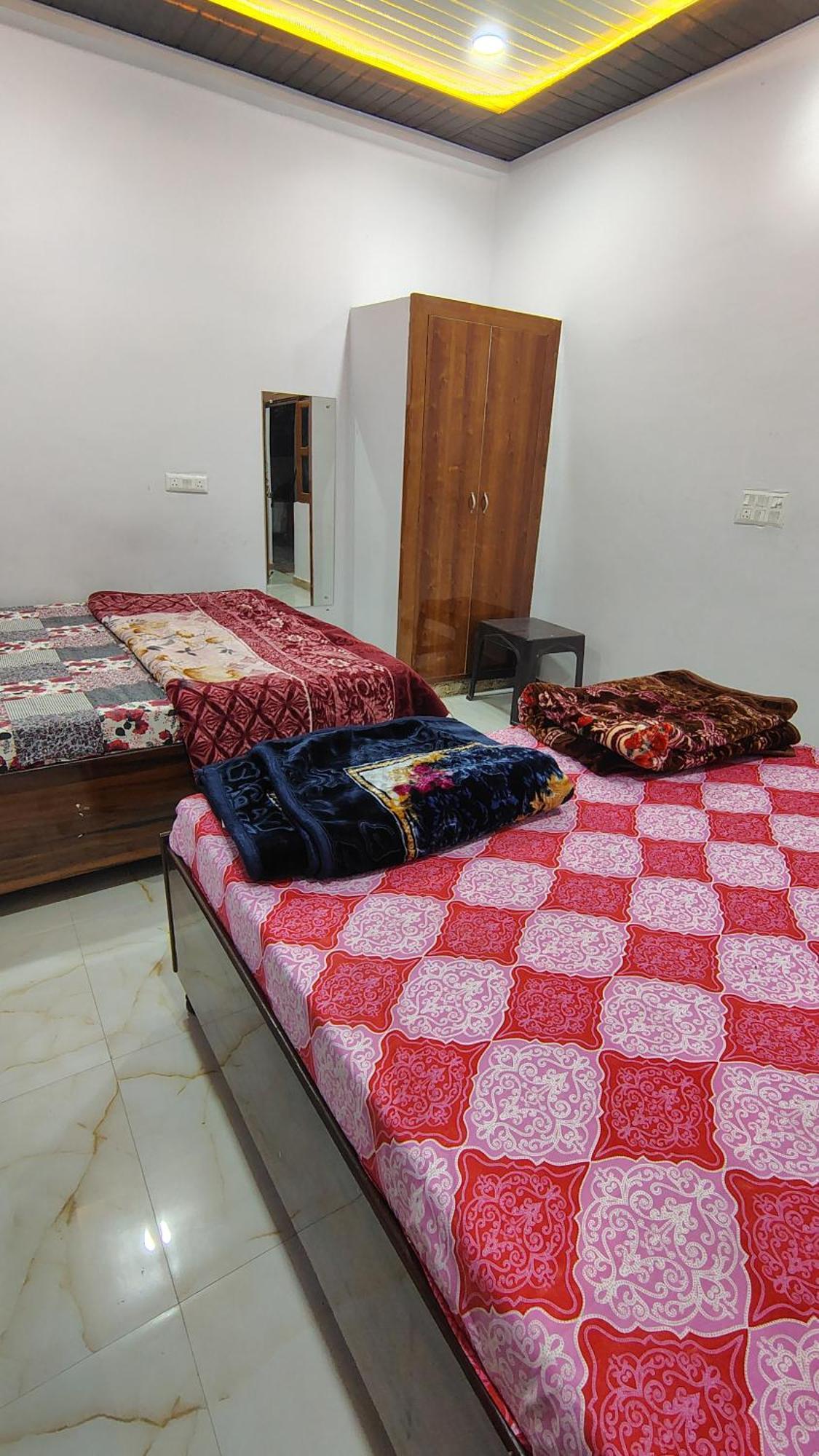 Shri Haridas Kripa Dham Ashram Vrindāvan Стая снимка
